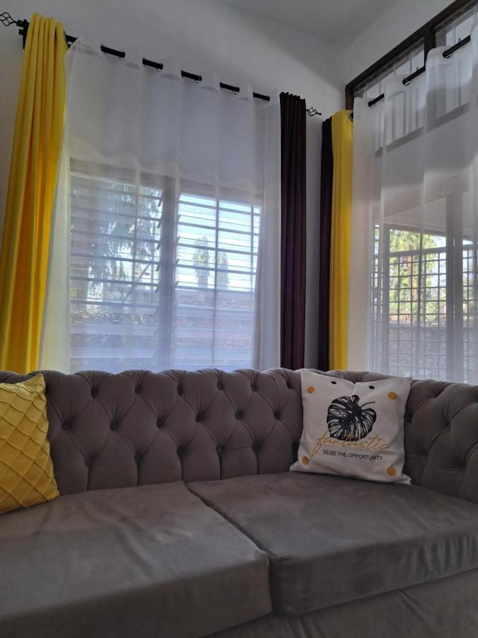 Halisi Stays 1Bed Near Sgr/Airport Mombasa Bagian luar foto